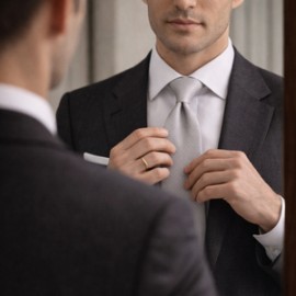 Premium İpek Kravat – Açık Gri Mikro Desen