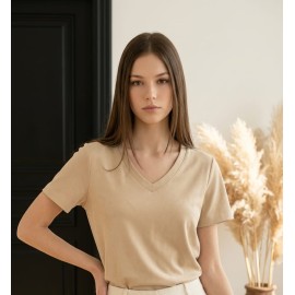Basic Cream V-Neck T-Shirt – Krem V Yaka Kadın Tişört