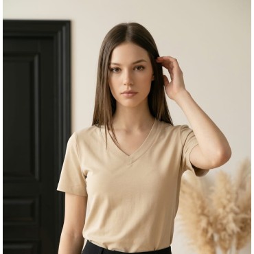 Basic Cream V-Neck T-Shirt – Krem V Yaka Kadın Tişört