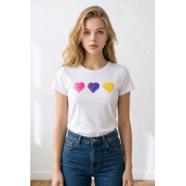 Color Hearts Sequin T-Shirt – Renkli Payet Kalp Detaylı Kadın Tişört