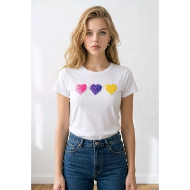 Color Hearts Sequin T-Shirt – Renkli Payet Kalp Detaylı Kadın Tişört