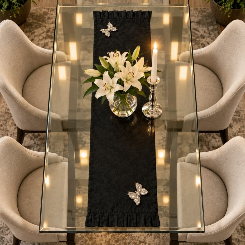 Taşlı Kelebek Detaylı Tafta Saten Siyah Pileli Masa Runnerı 40×150 cm | Midnight Butterfly Runner