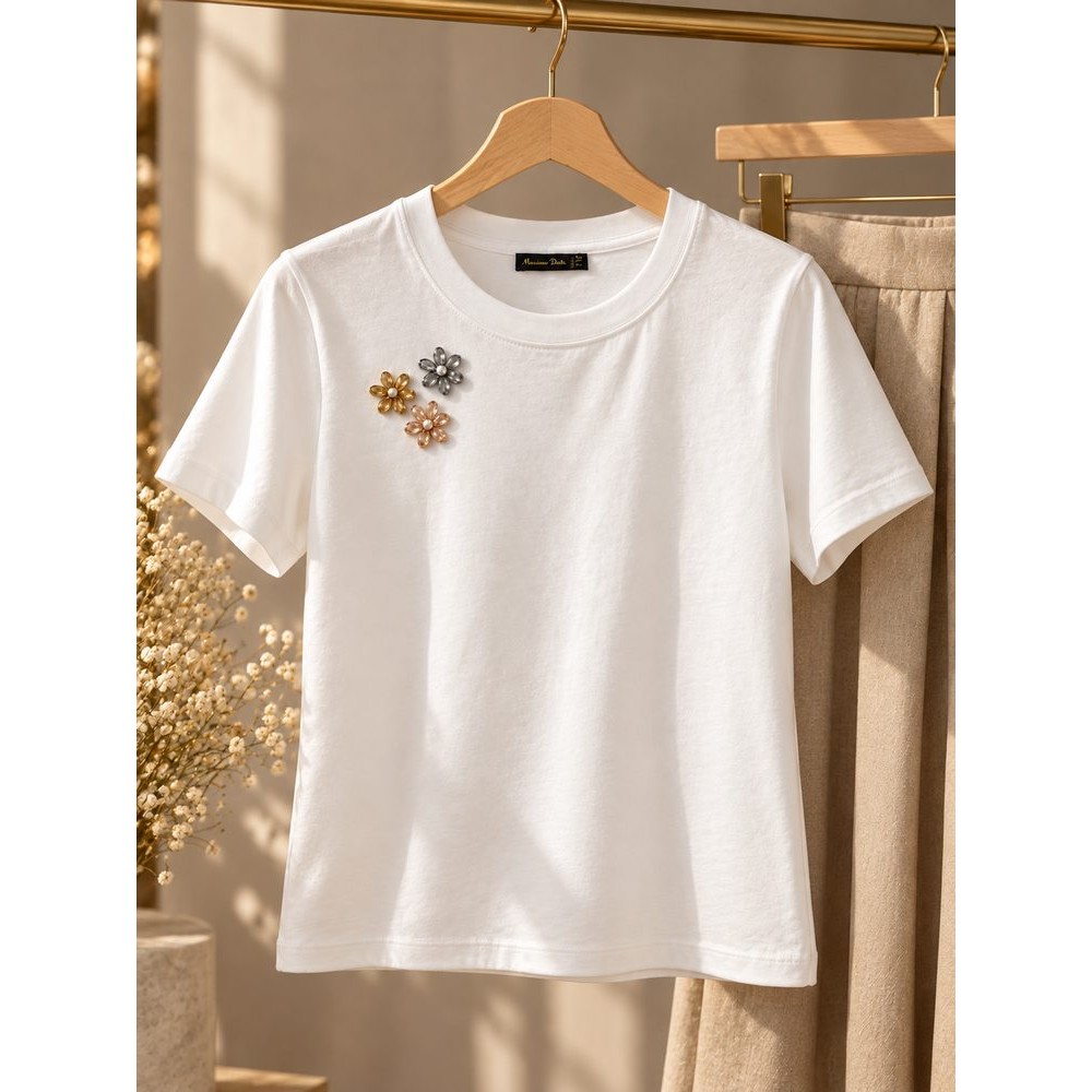 Üç Çiçek Taş Detaylı Beyaz T-Shirt | Three Crystal Flowers White T-Shirt